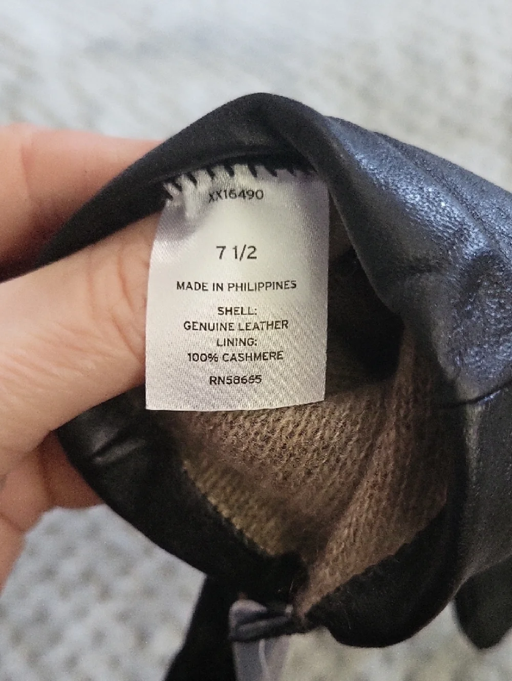 Nordstrom Classic Black Leather Gloves‎ With Cashmere Lining Size 7.5